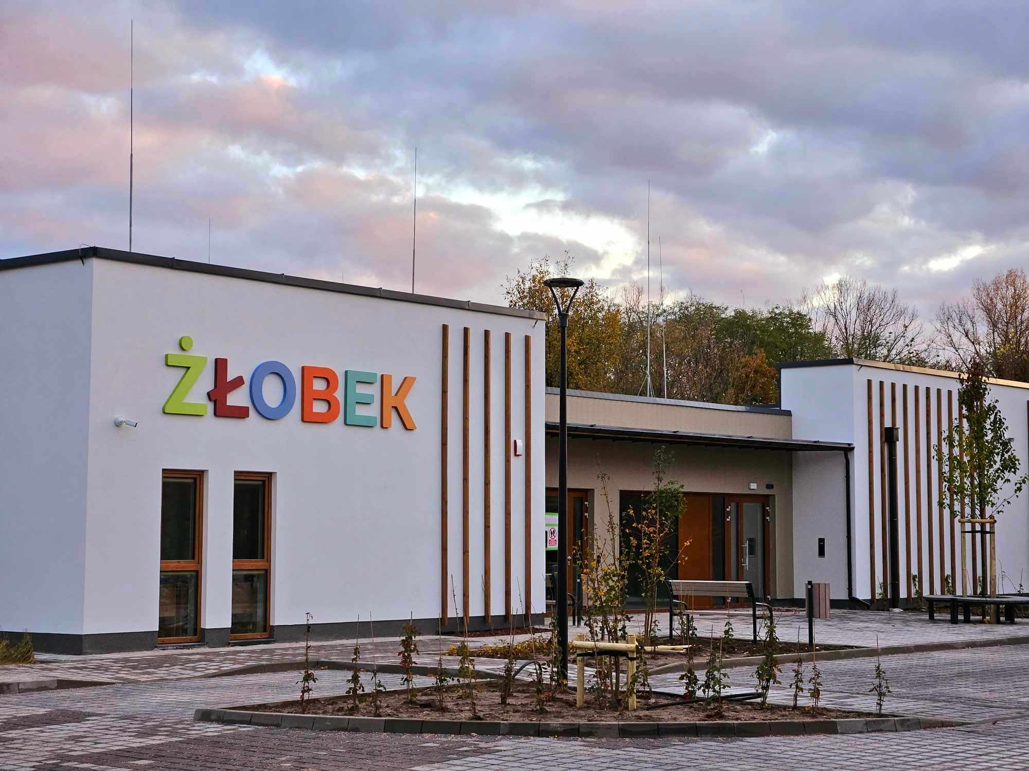 budowa żłobka w technologii modułowej Unihouse