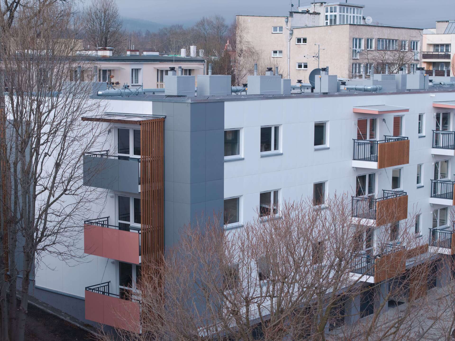 Dlaczego miasta szukają szybszych sposobów na budowę mieszkań komunalnych