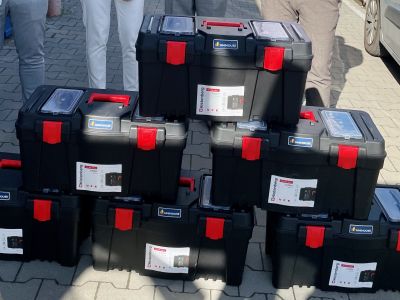 Unihouse SA nagrodziło najzdolniejszych uczniów.