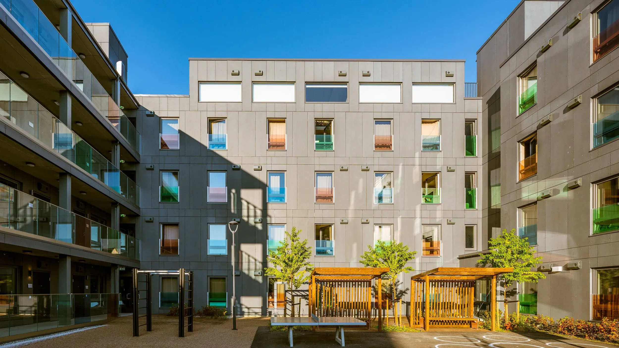 jak przebiega budowa hotelu modułowego?