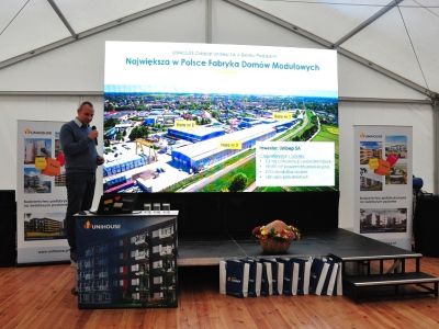 Wiecha na nowym budynku w Bielsku Podlaskim